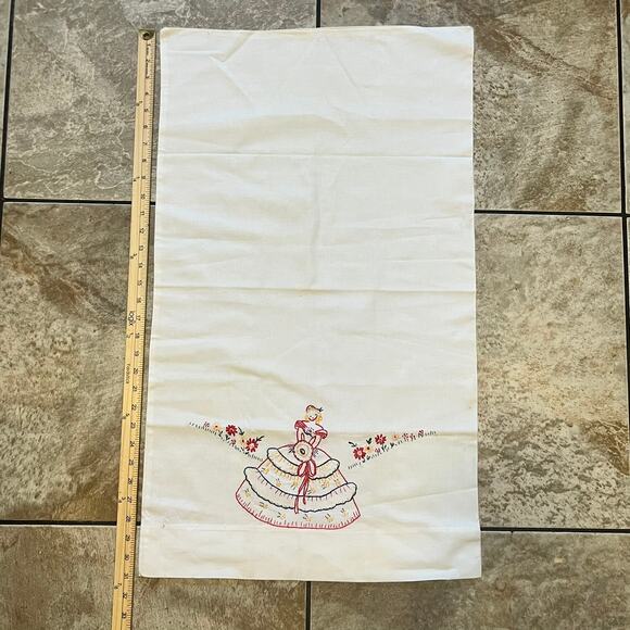 Vintage Embroidered Pillowcase Southern Belle Parasol Floral 1940s Americana - Picture 2 of 9